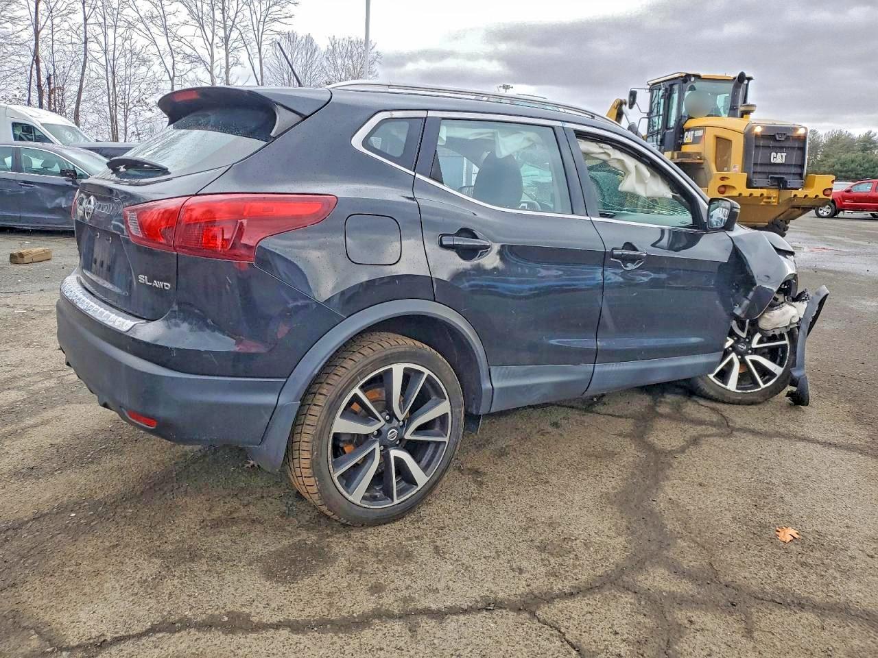 2018 NISSAN ROGUE SPORT photo 3
