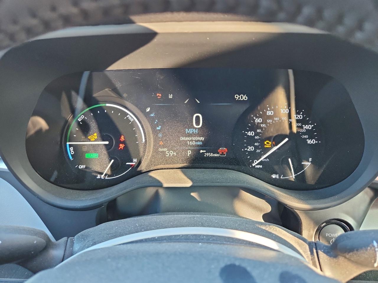 2025 TOYOTA SIENNA XLE photo 9