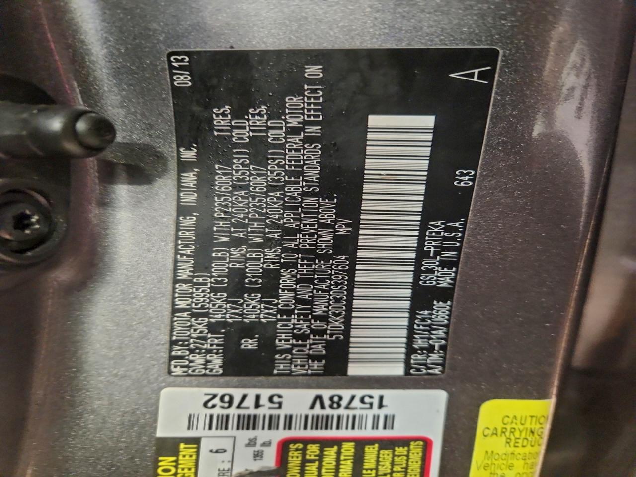 2013 TOYOTA SIENNA LE photo 13