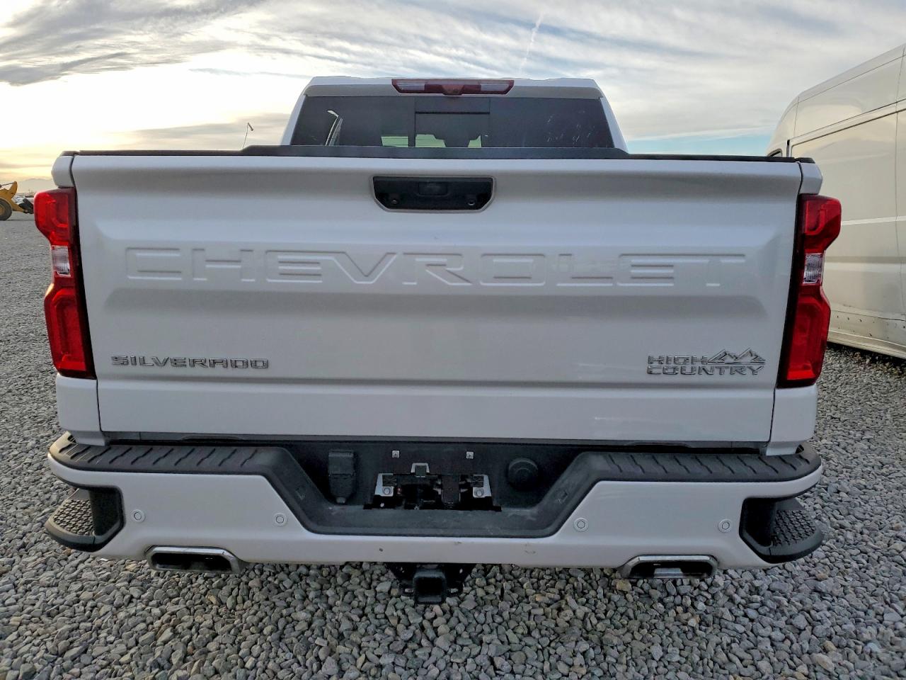 2025 CHEVROLET SILVERADO K1500 HIGH COUNTRY photo 6