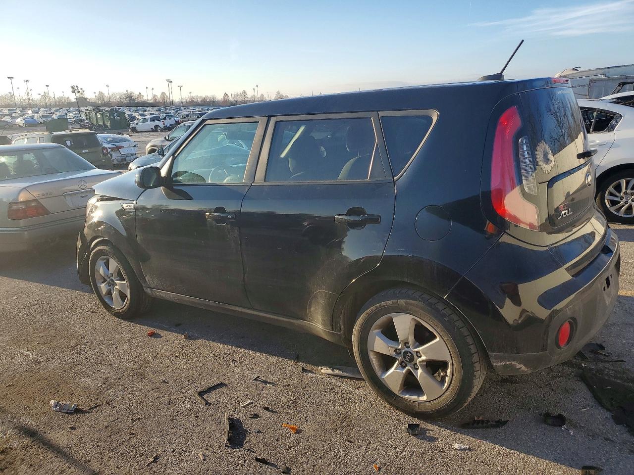 2018 KIA SOUL photo 2