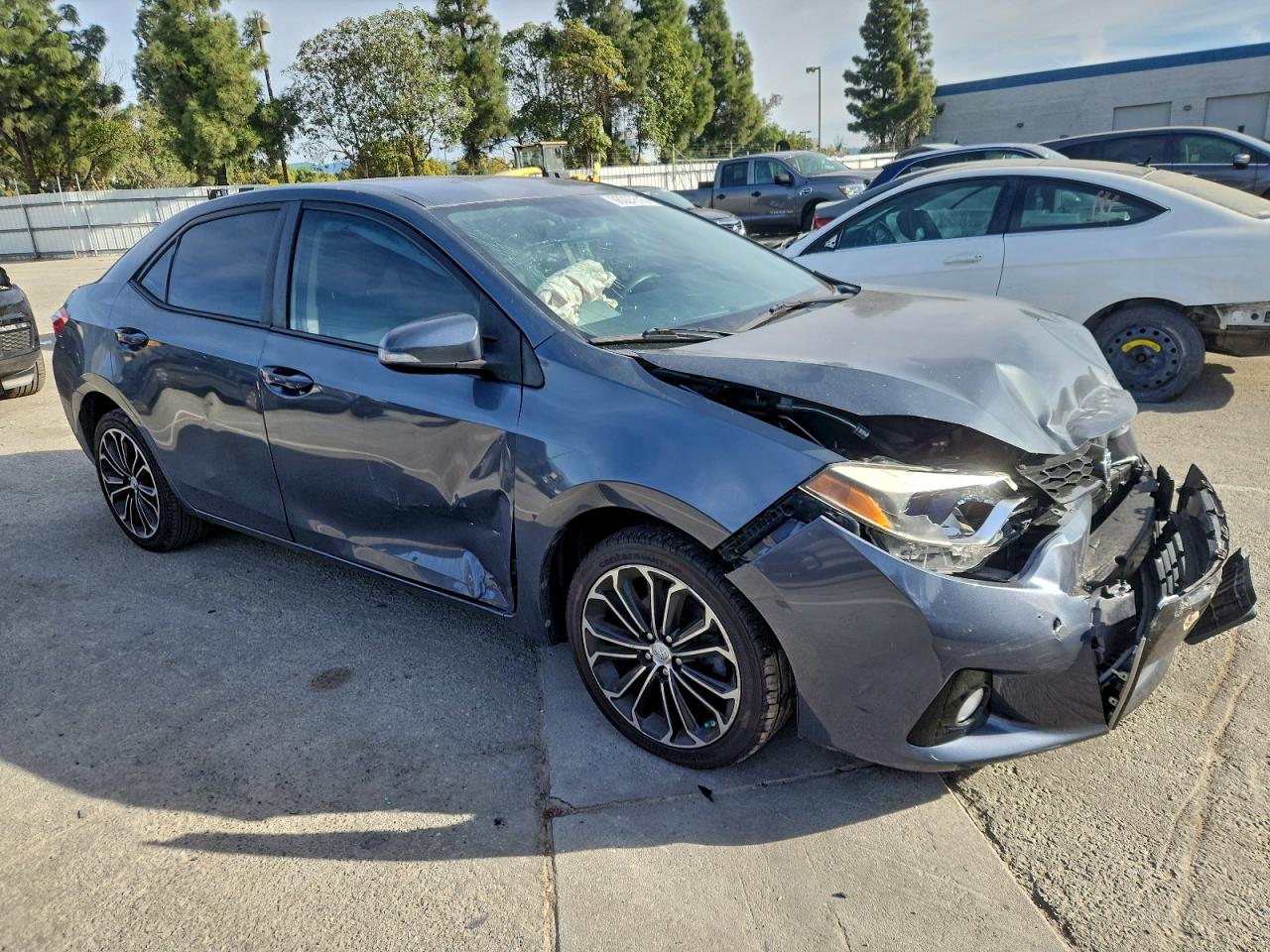 2016 TOYOTA COROLLA L photo 4