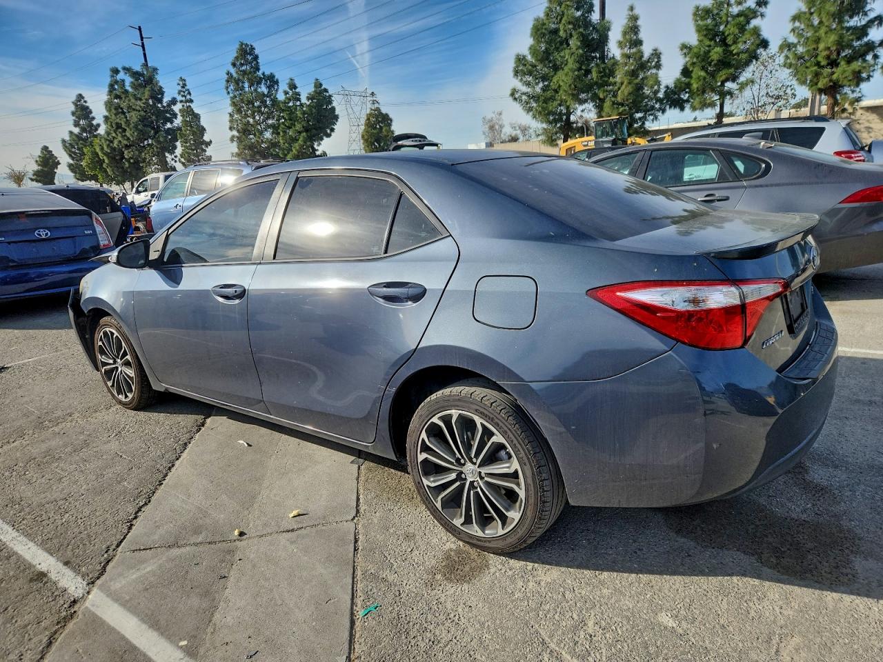 2016 TOYOTA COROLLA L photo 2