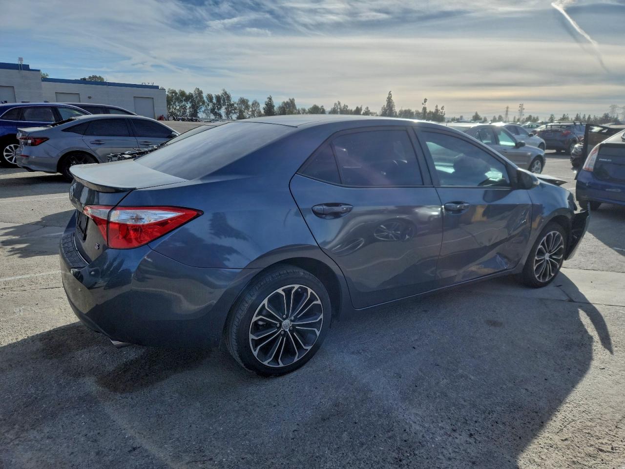 2016 TOYOTA COROLLA L photo 3