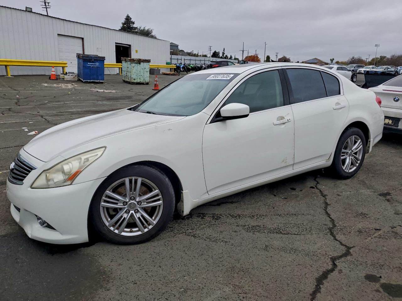 2013 INFINITI G37