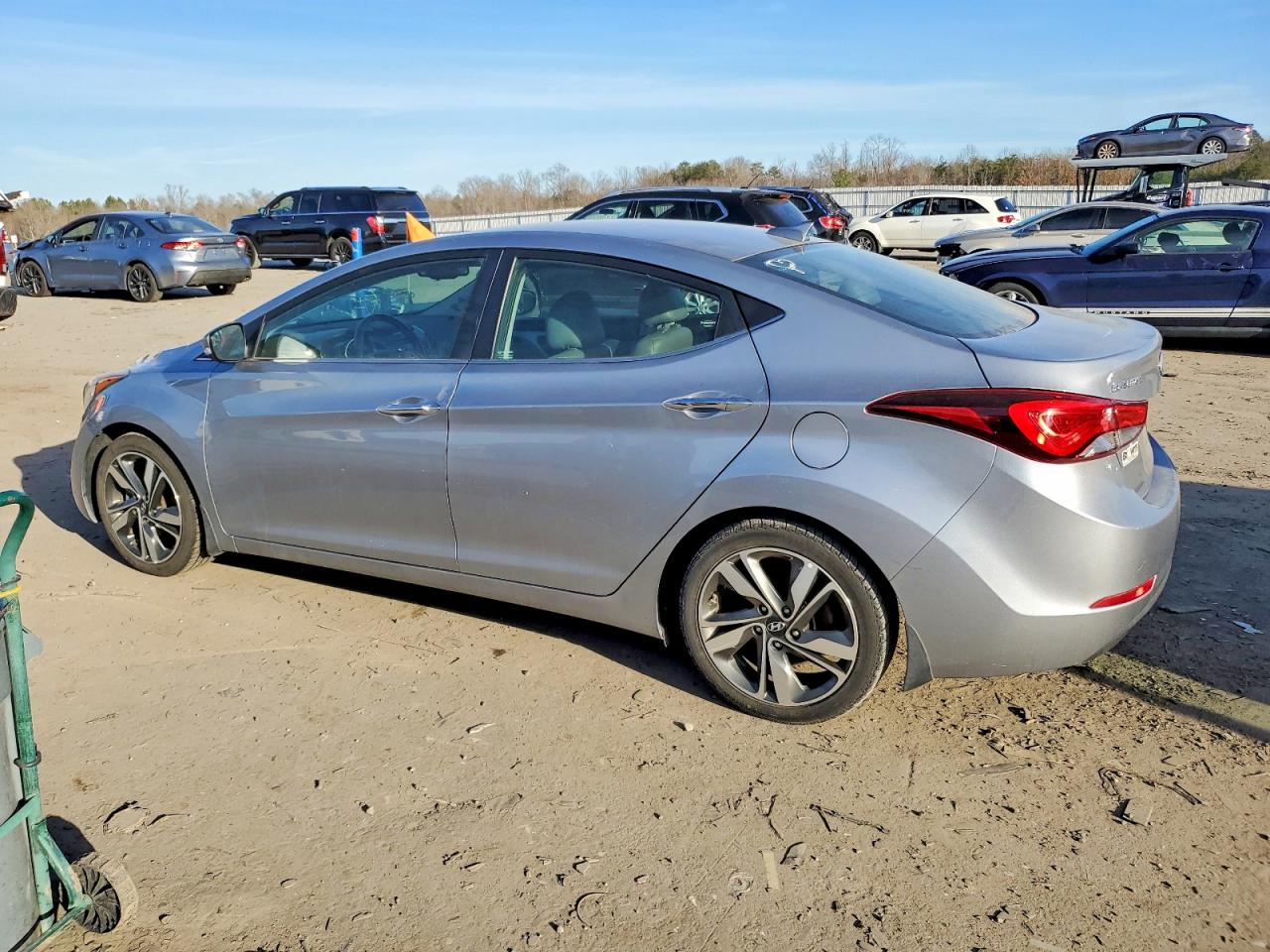 2015 HYUNDAI ELANTRA SE photo 2