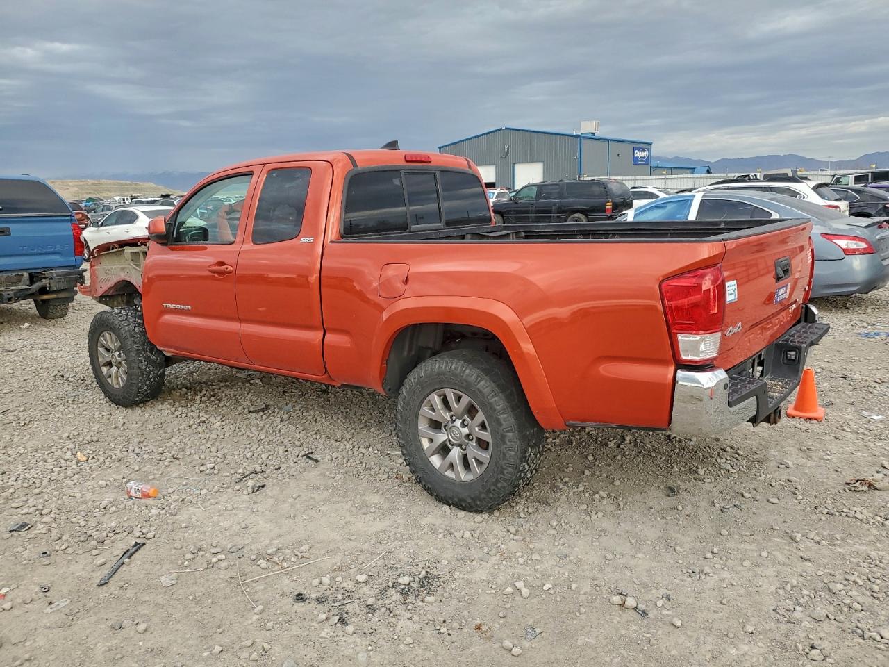 2017 TOYOTA TACOMA ACCESS CAB photo 2