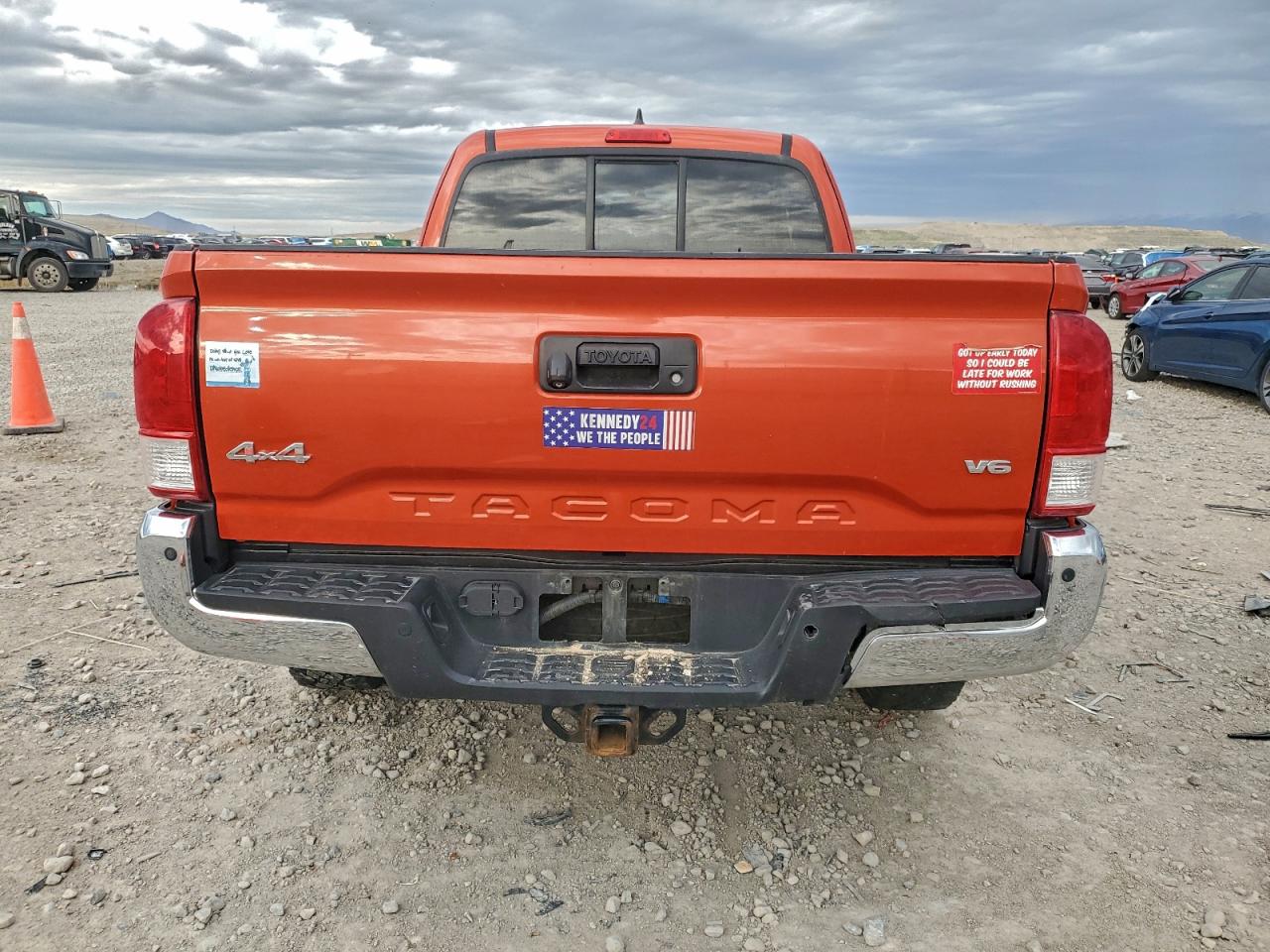 2017 TOYOTA TACOMA ACCESS CAB photo 6