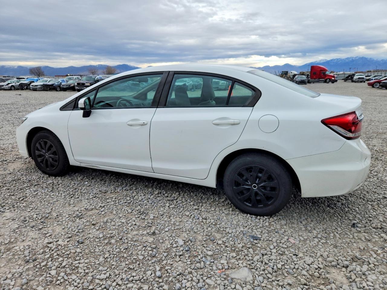 2014 HONDA CIVIC LX photo 2