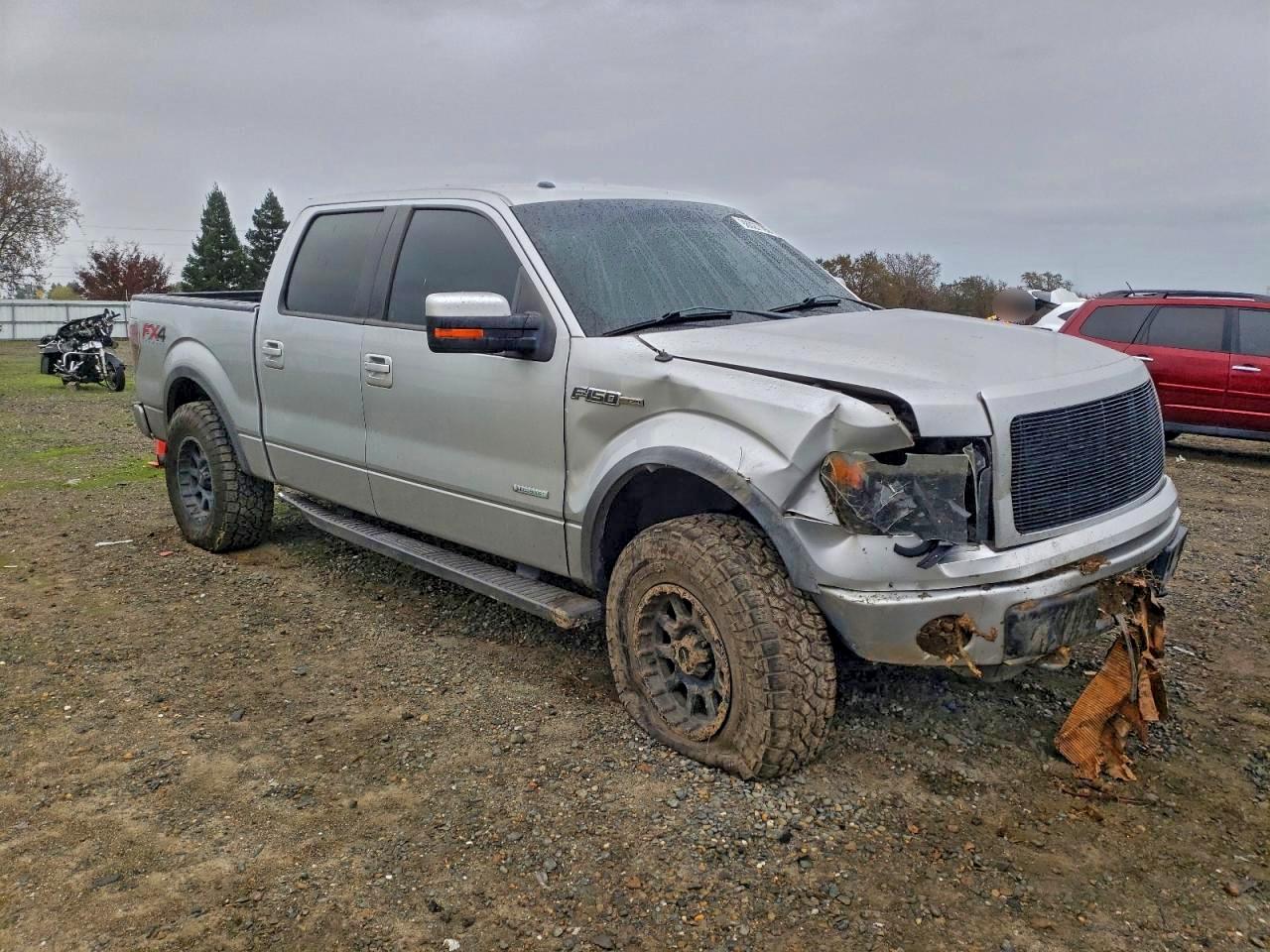 2013 FORD F150 SUPERCREW photo 4