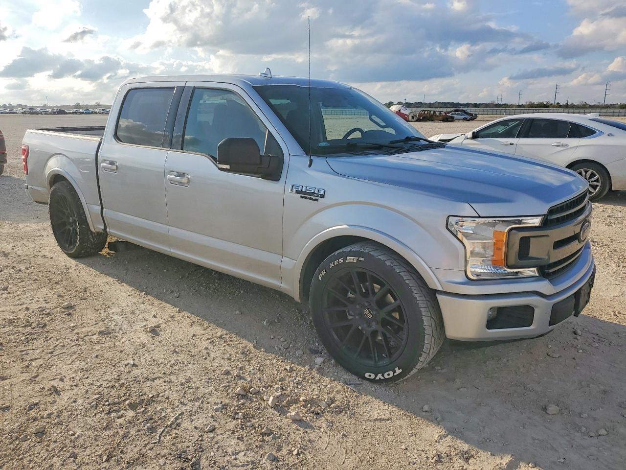 2018 FORD F150 SUPERCREW photo 4