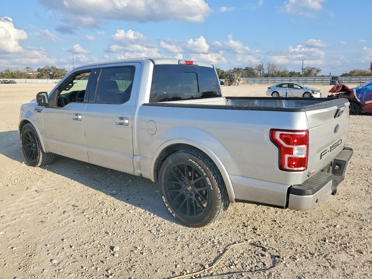 2018 FORD F150 SUPERCREW photo 2