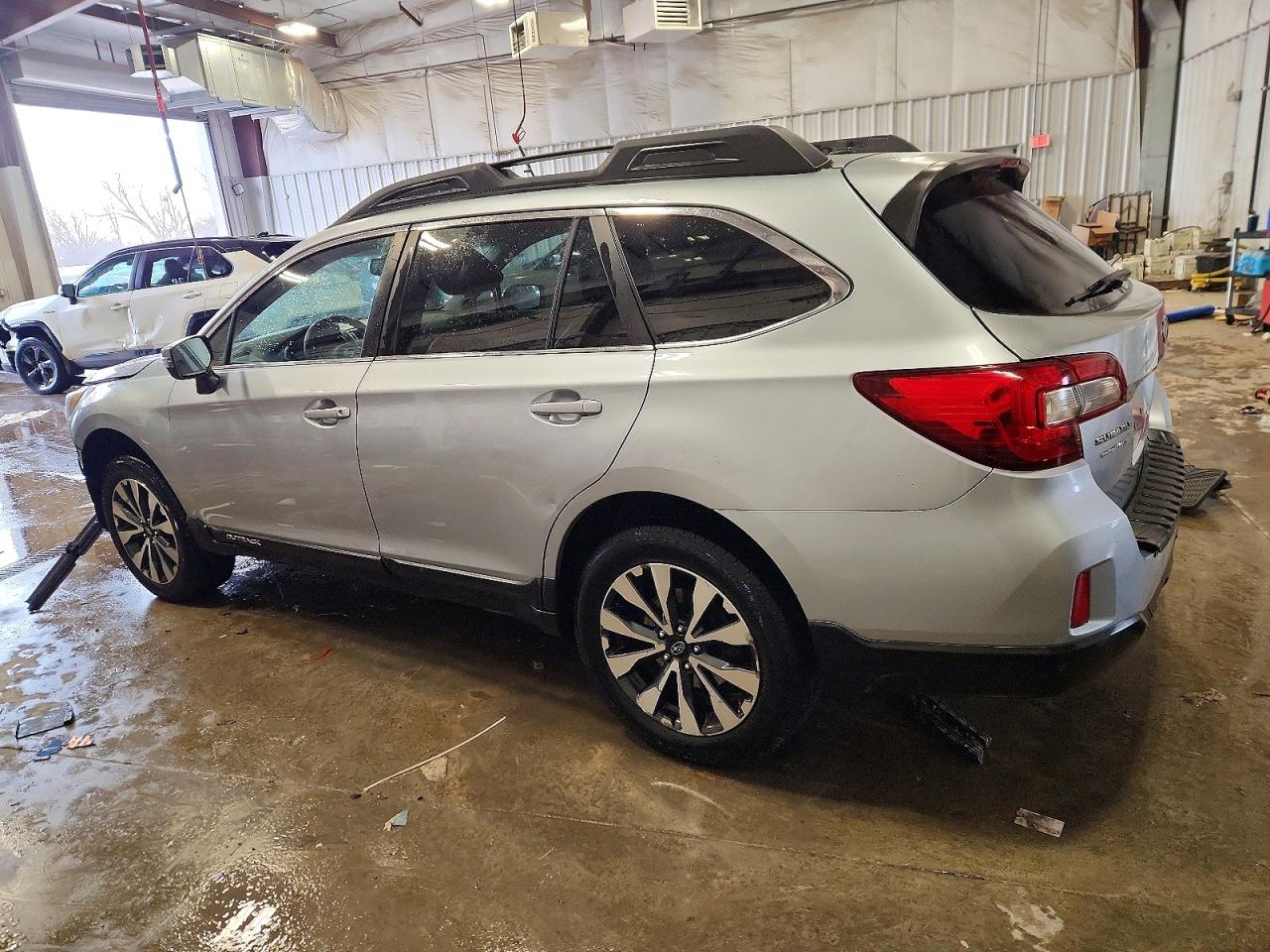 2015 SUBARU OUTBACK 2.5I LIMITED photo 2