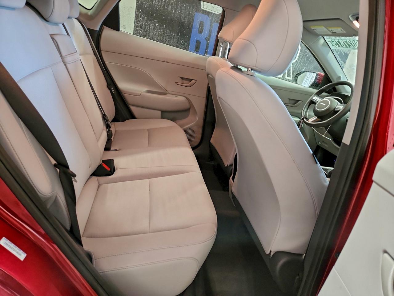 2025 HYUNDAI KONA SEL photo 31