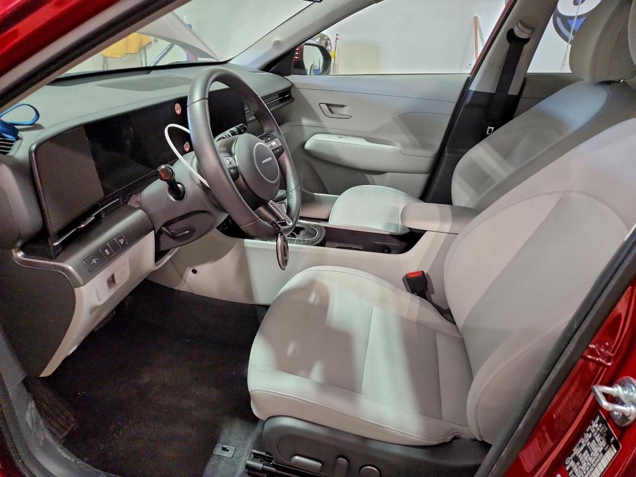 2025 HYUNDAI KONA SEL photo 19