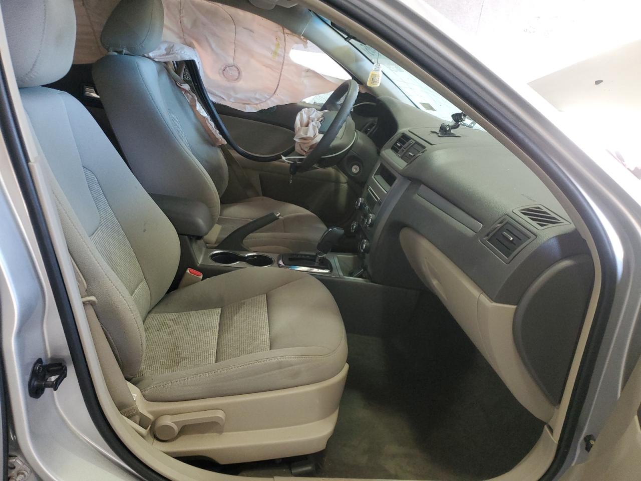 2010 FORD FUSION SE photo 7