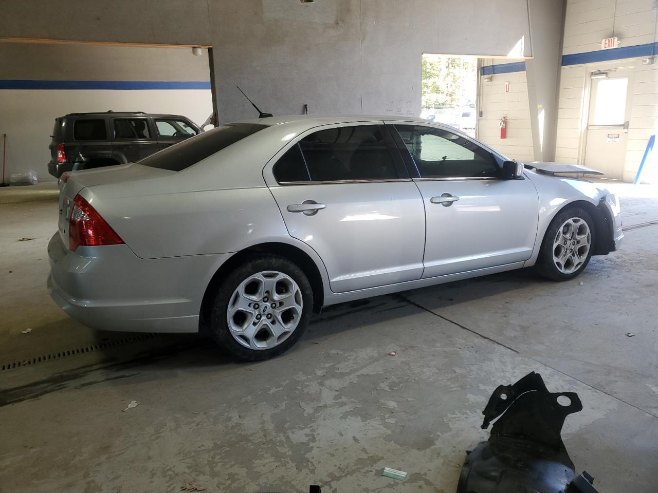 2010 FORD FUSION SE photo 3