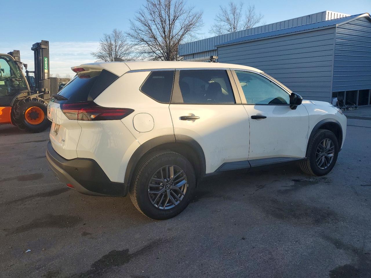 2023 NISSAN ROGUE S photo 3