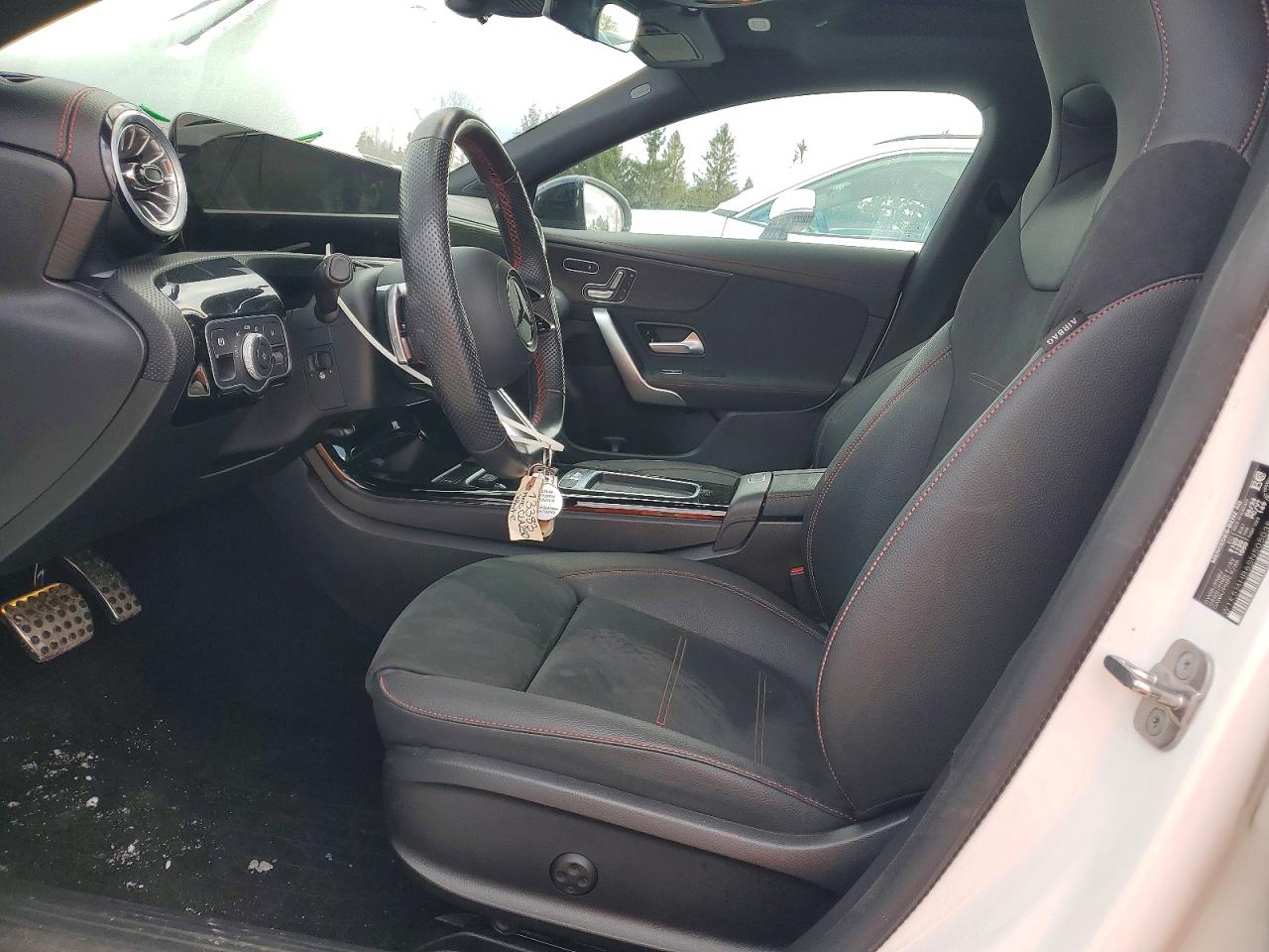 2025 MERCEDES-BENZ CLA 250 4MATIC photo 7