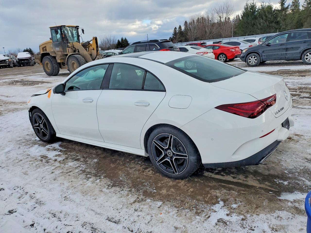 2025 MERCEDES-BENZ CLA 250 4MATIC photo 2