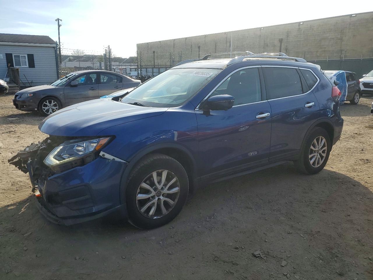 2017 NISSAN ROGUE