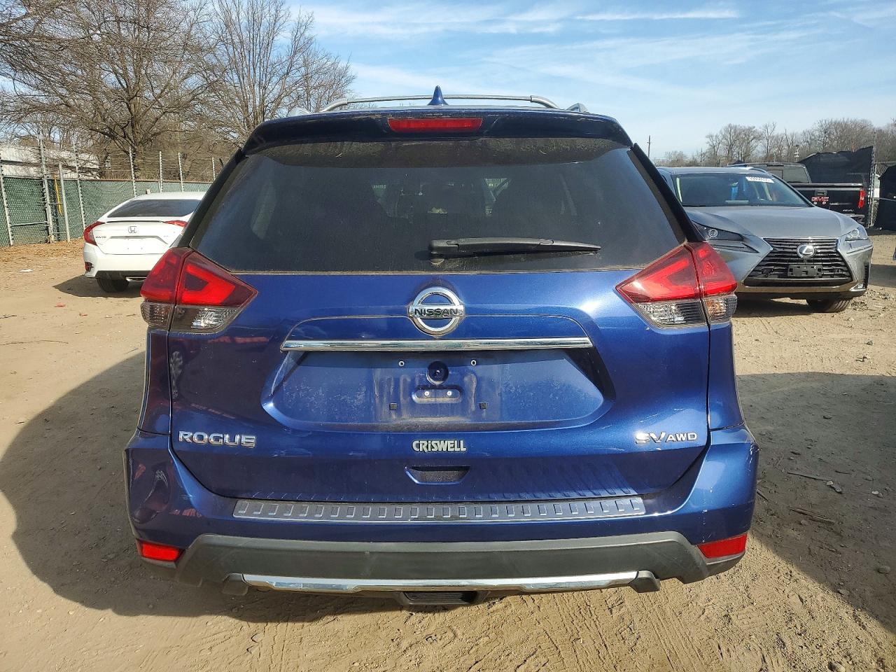 2017 NISSAN ROGUE SV photo 6