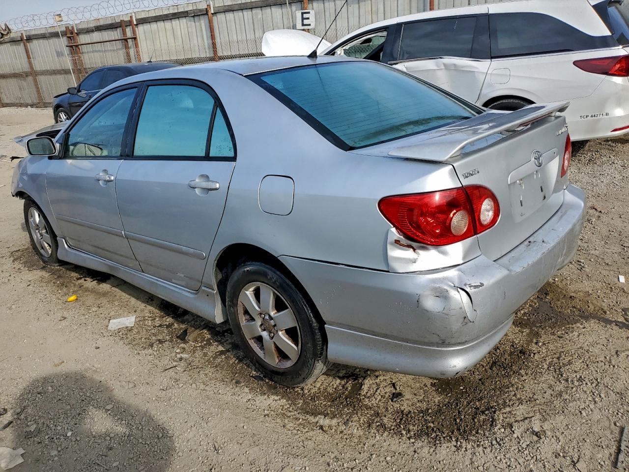 2006 TOYOTA COROLLA CE photo 2