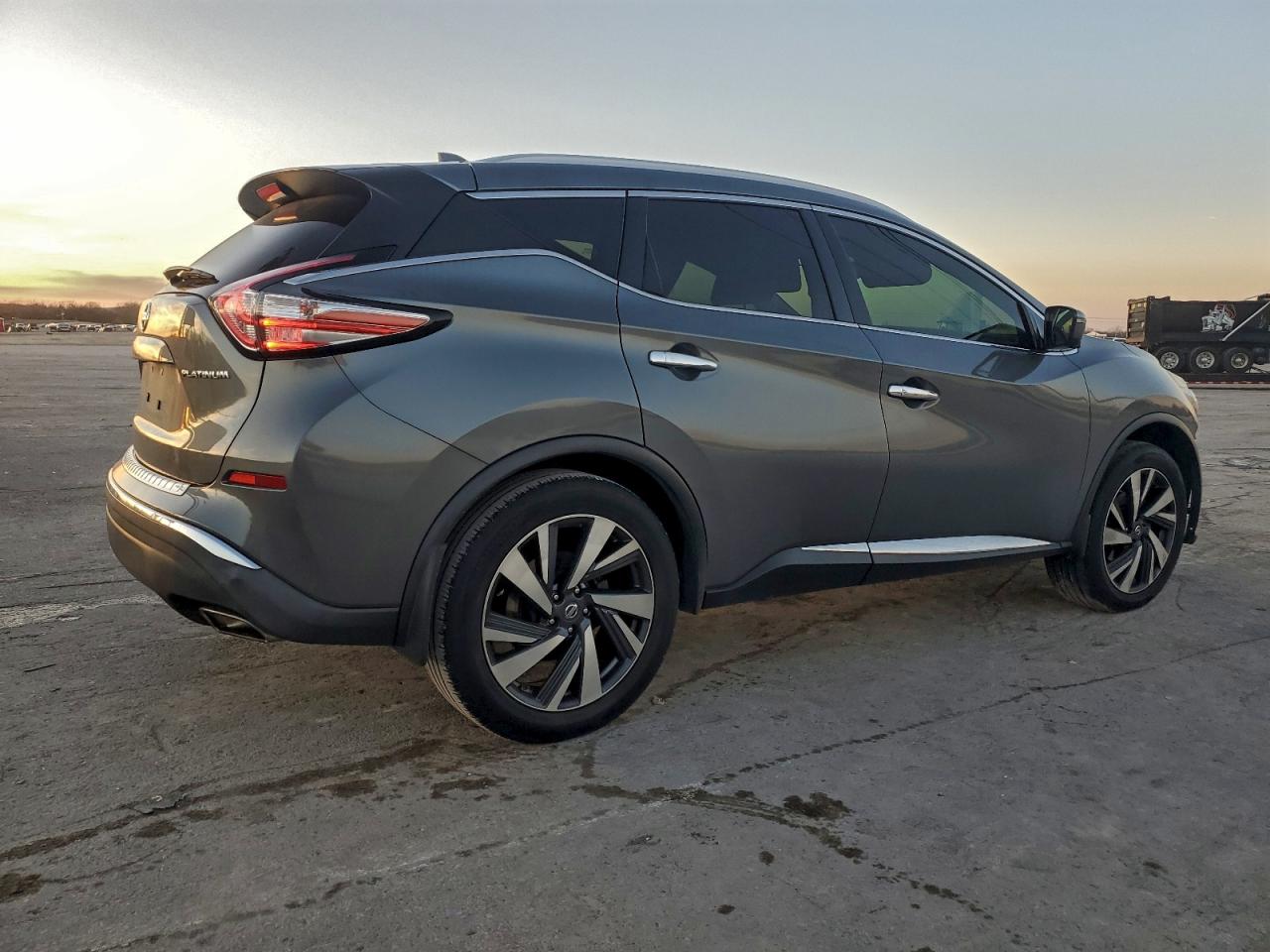 2018 NISSAN MURANO S photo 5