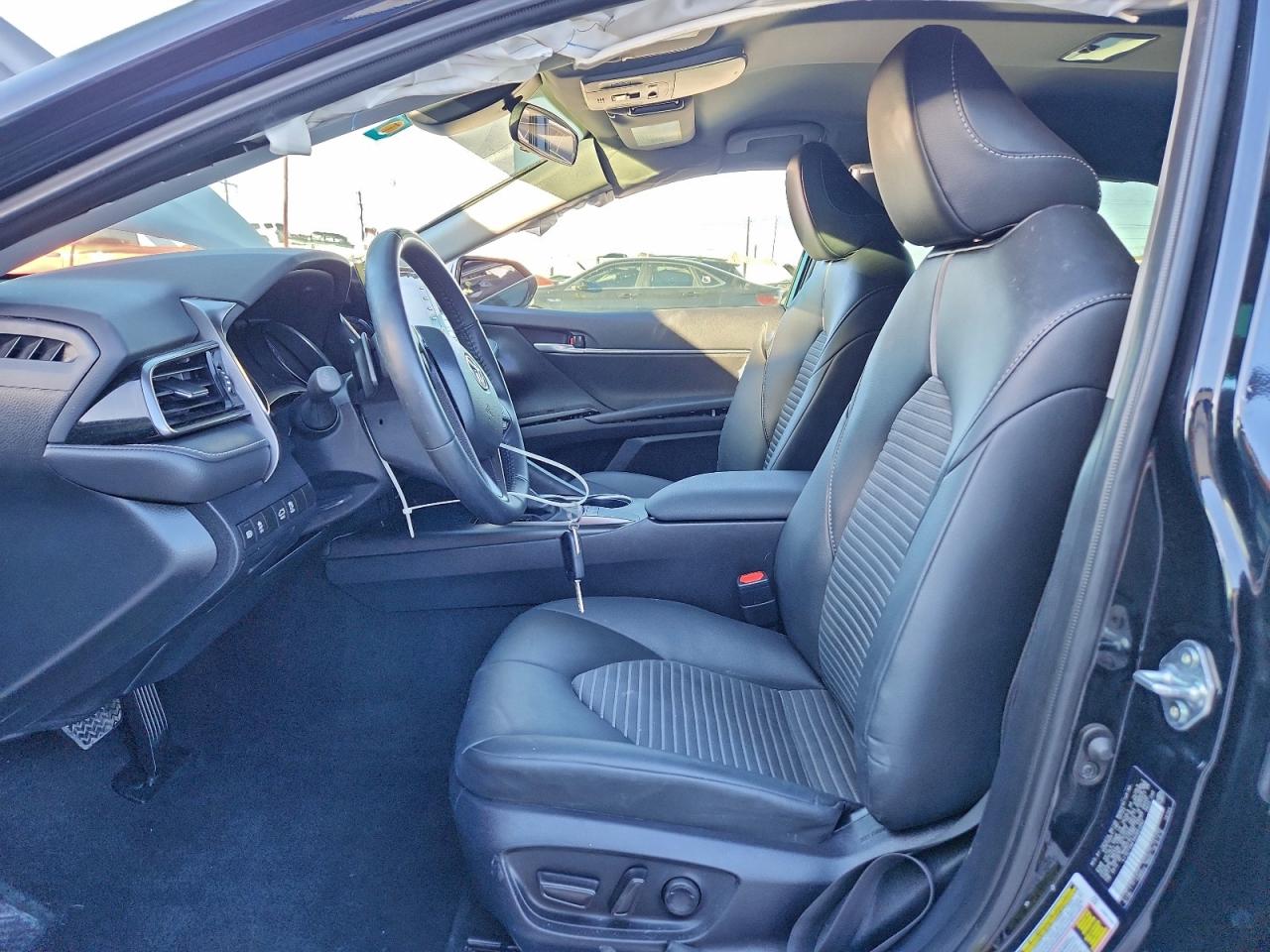 2024 TOYOTA CAMRY SE NIGHT SHADE photo 7