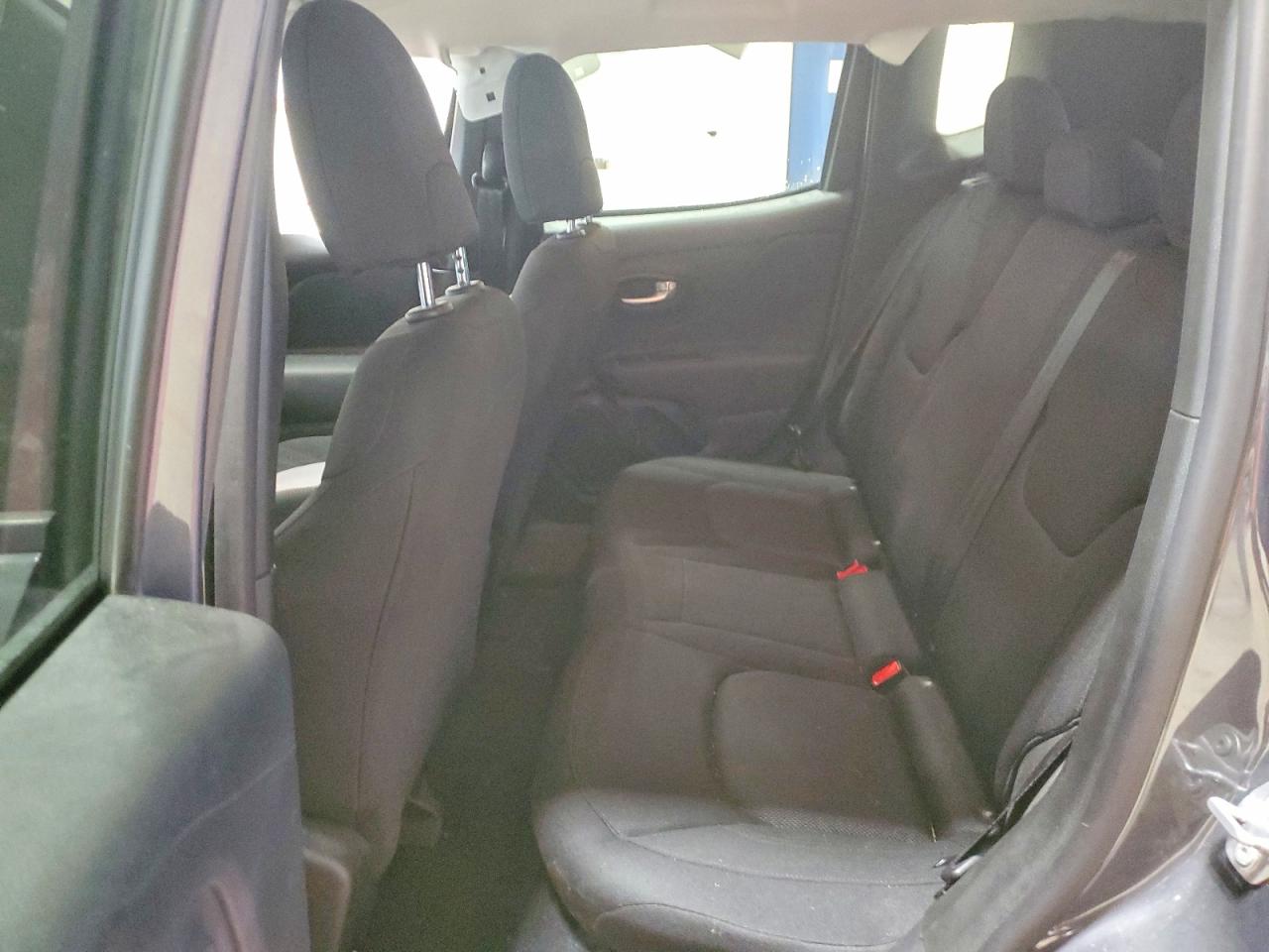 2023 JEEP RENEGADE LATITUDE photo 11