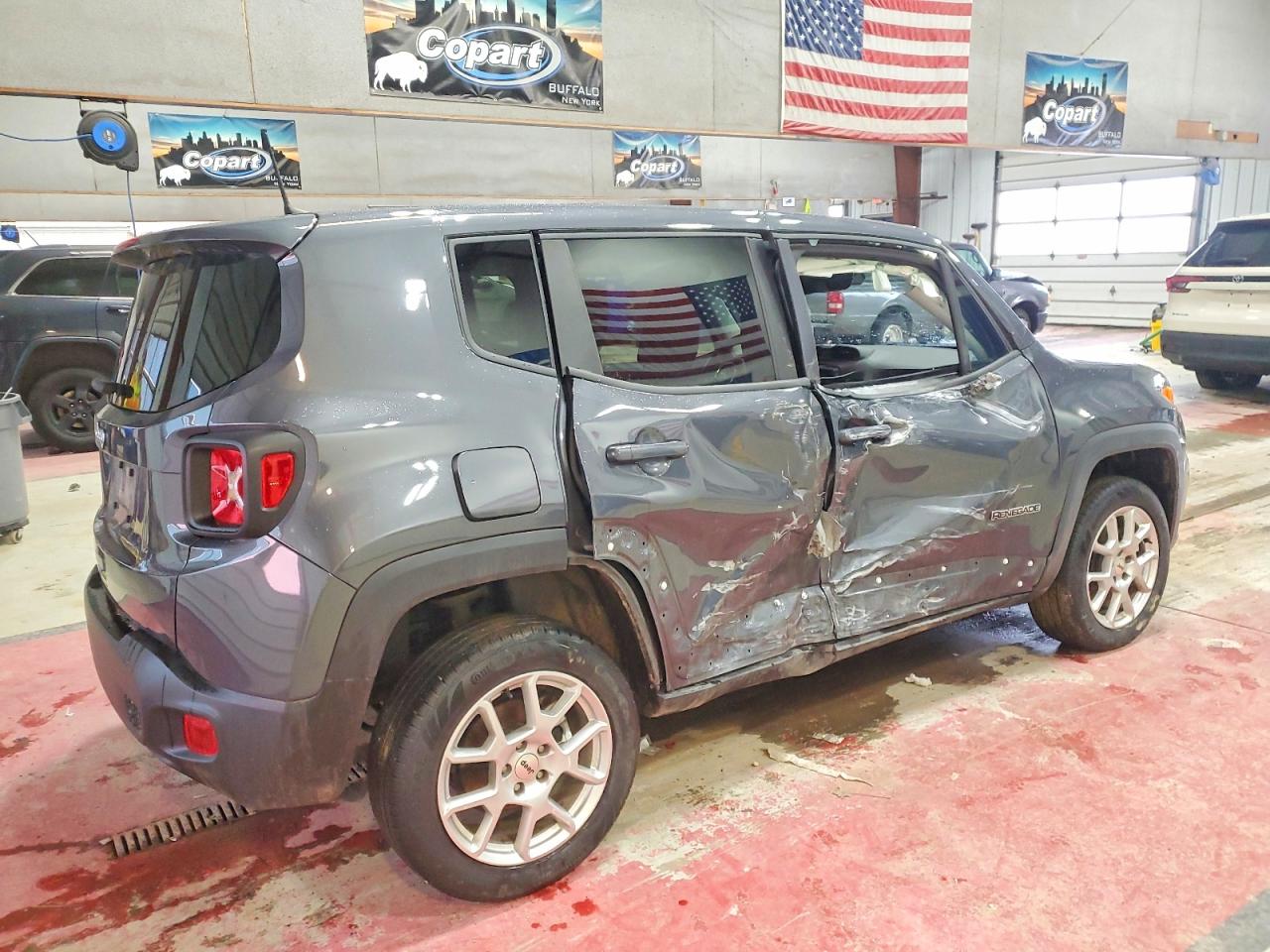 2023 JEEP RENEGADE LATITUDE photo 3