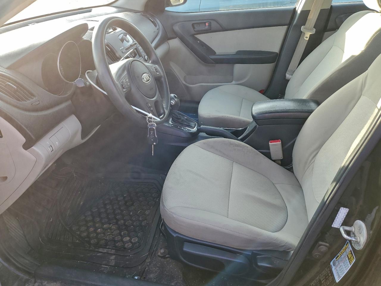 2012 KIA FORTE EX photo 7