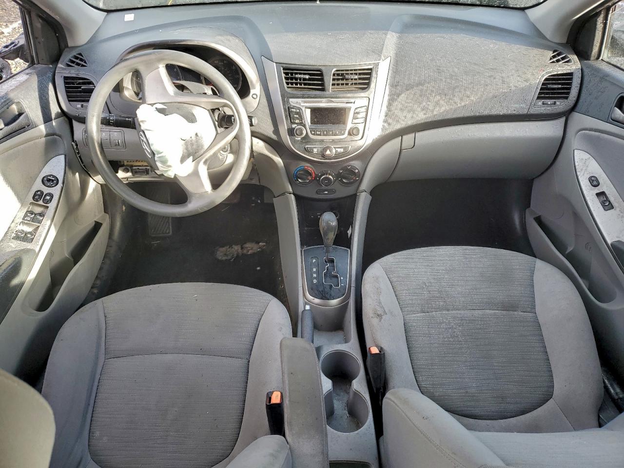 2015 HYUNDAI ACCENT GLS photo 8