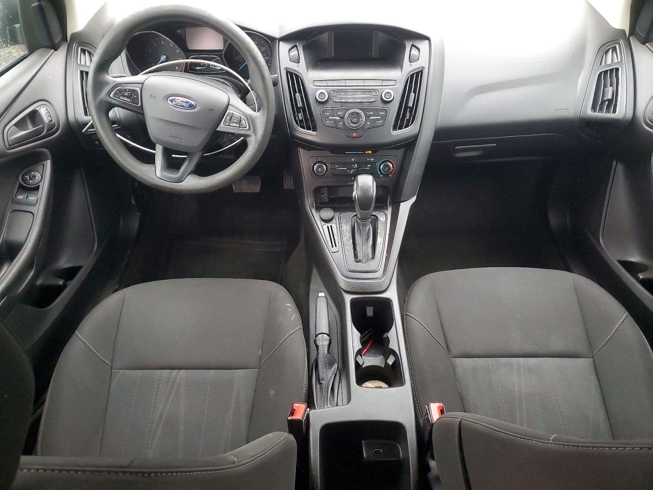 2018 FORD FOCUS S photo 8