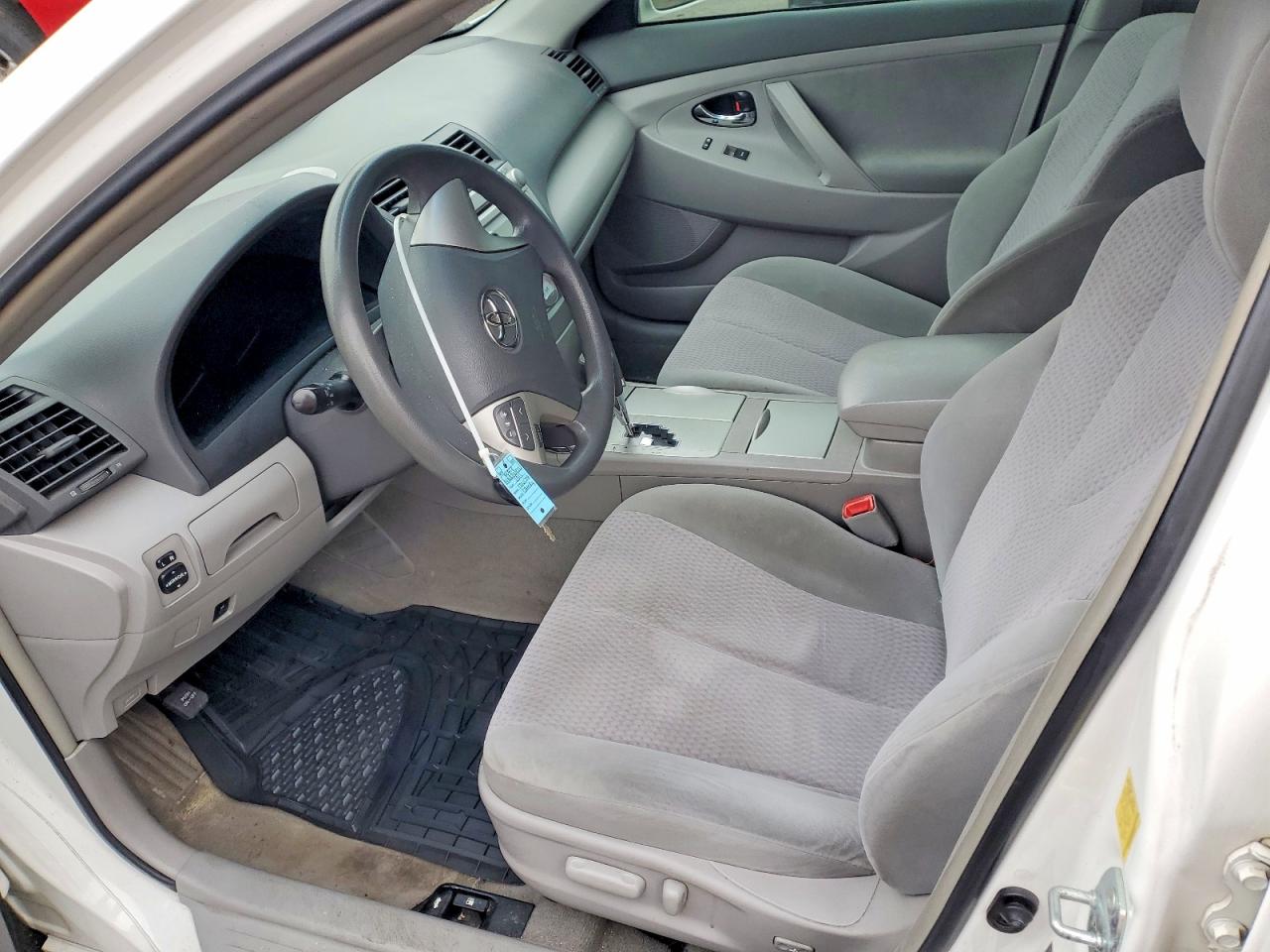 2011 TOYOTA CAMRY BASE photo 7