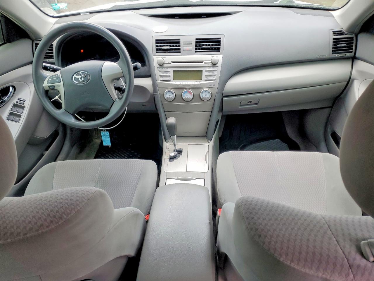 2011 TOYOTA CAMRY BASE photo 8