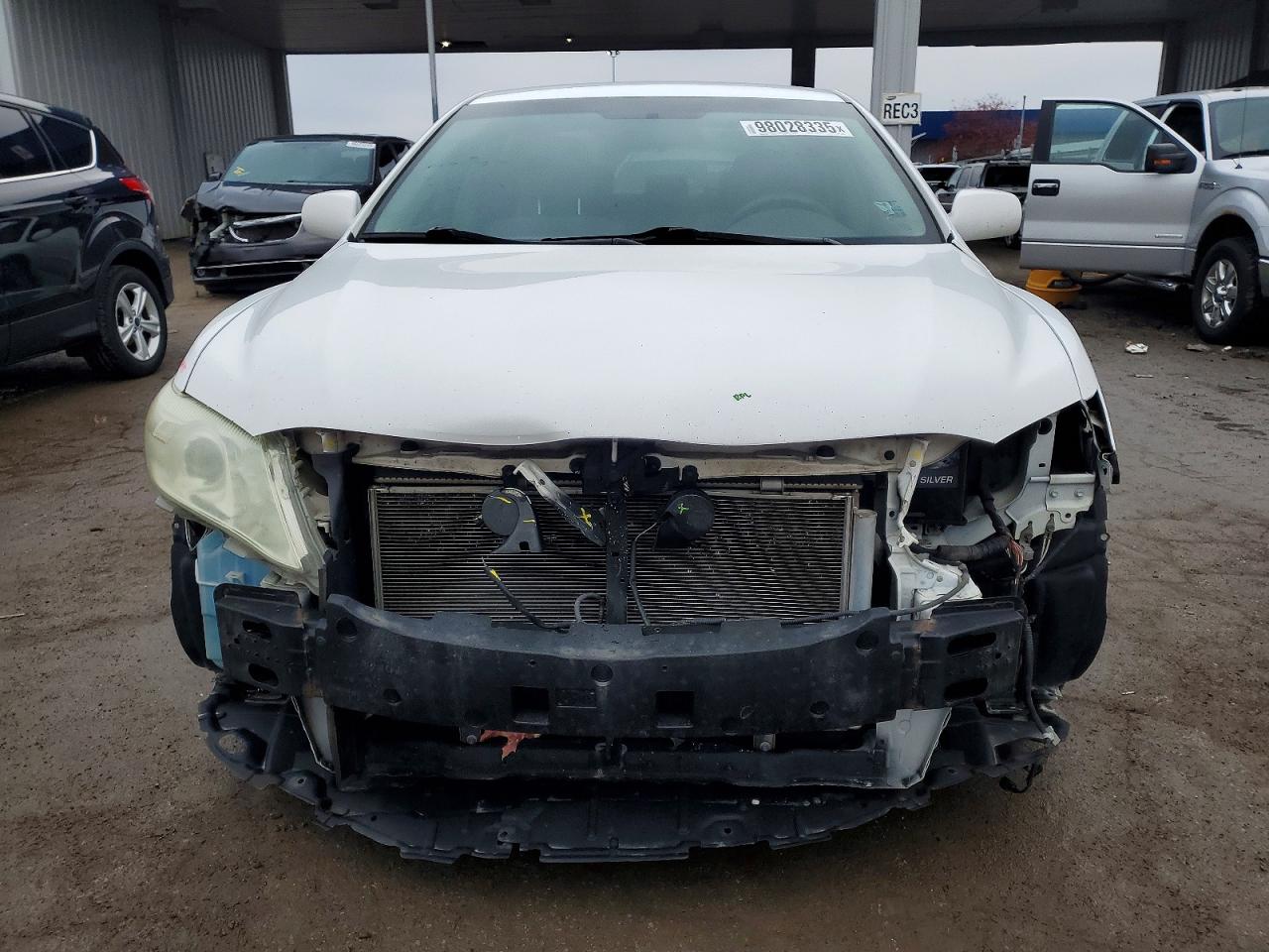 2011 TOYOTA CAMRY BASE photo 5