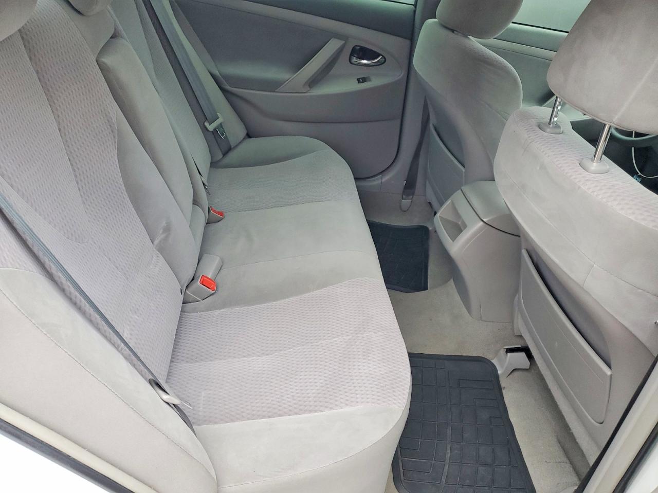 2011 TOYOTA CAMRY BASE photo 10