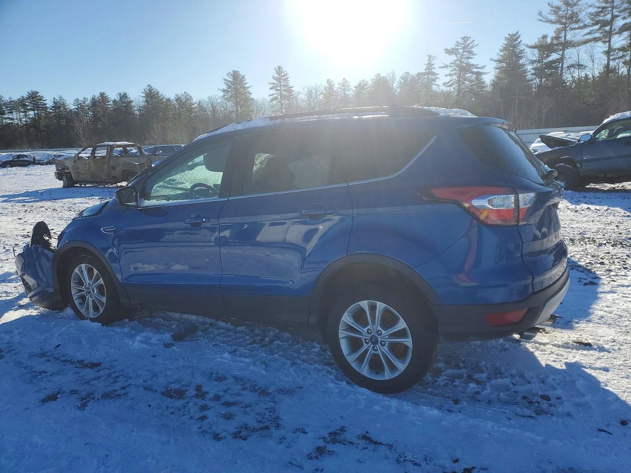 2018 FORD ESCAPE SE photo 2