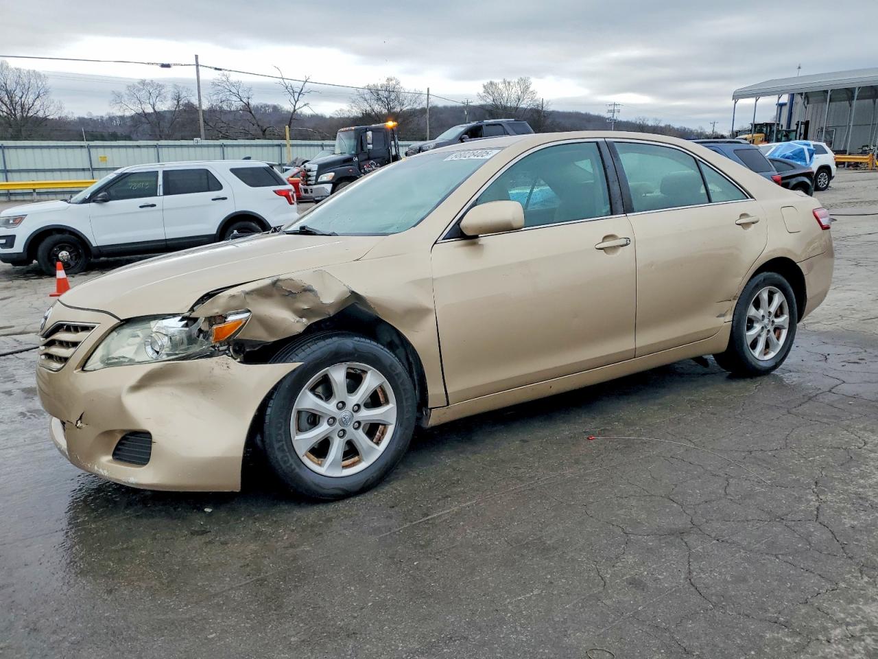 2010 TOYOTA CAMRY