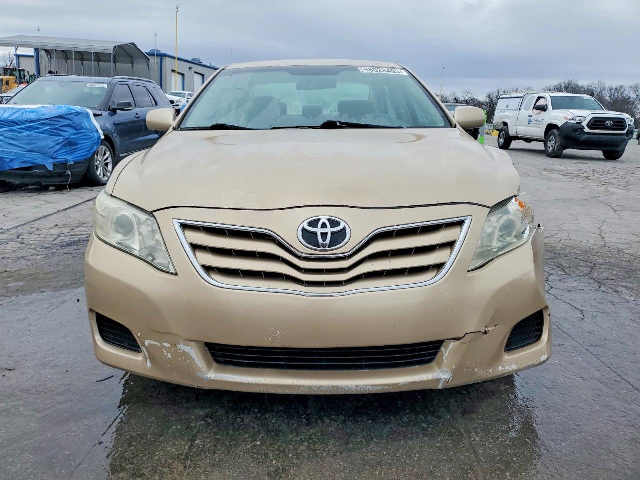 2010 TOYOTA CAMRY BASE photo 5