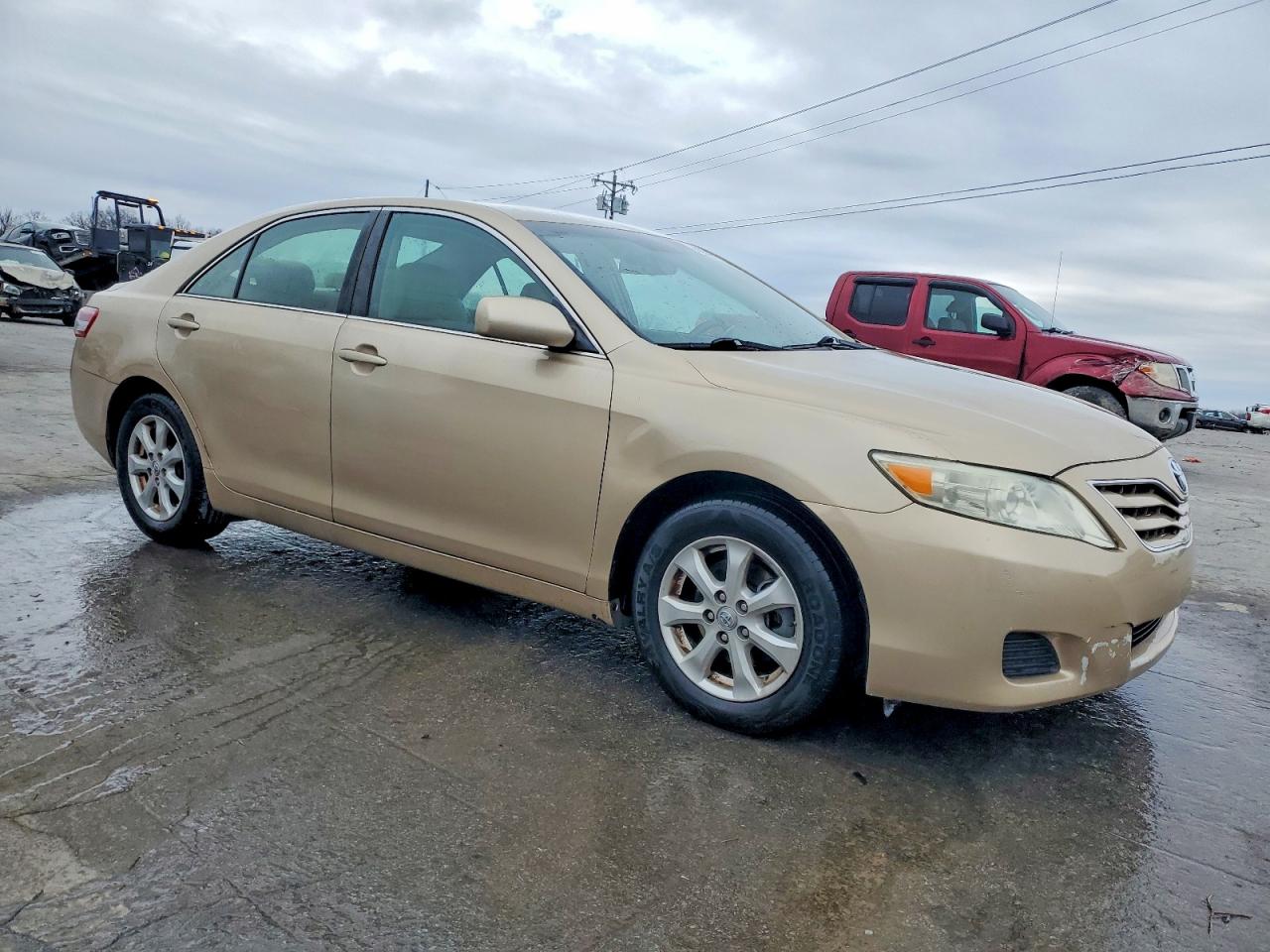 2010 TOYOTA CAMRY BASE photo 4