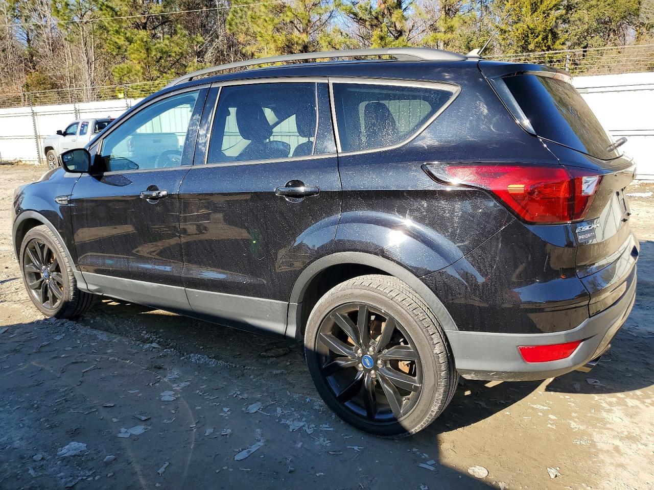 2019 FORD ESCAPE SE photo 2