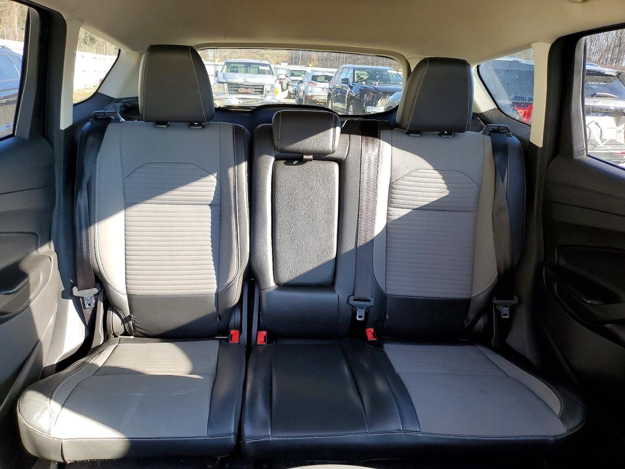 2019 FORD ESCAPE SE photo 10