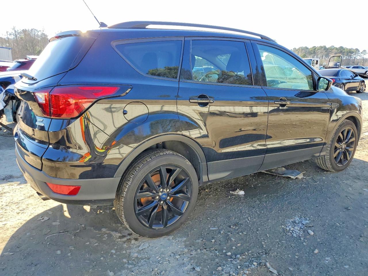 2019 FORD ESCAPE SE photo 3