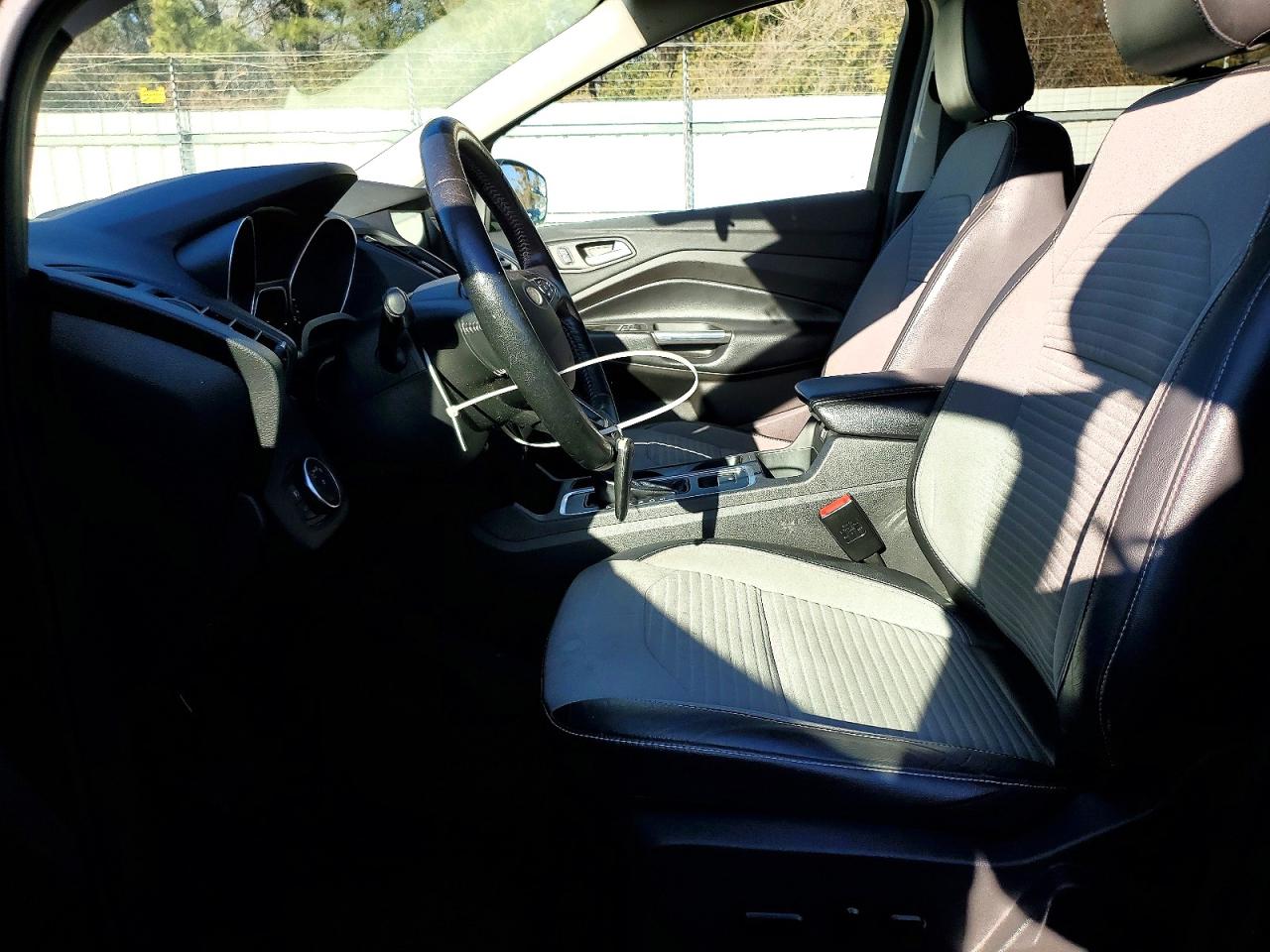 2019 FORD ESCAPE SE photo 7