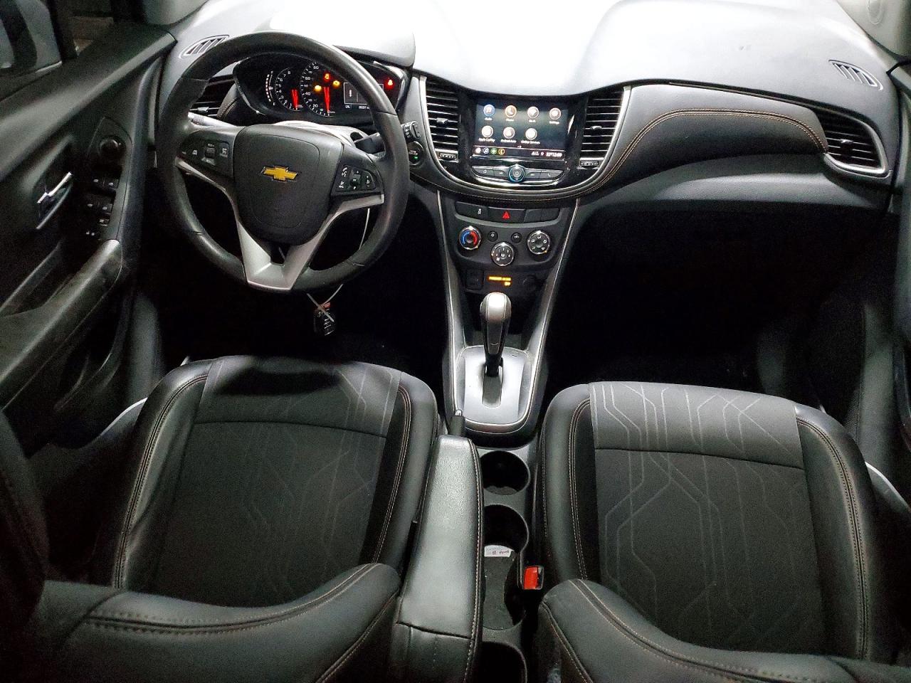 2020 CHEVROLET TRAX 1LT photo 8