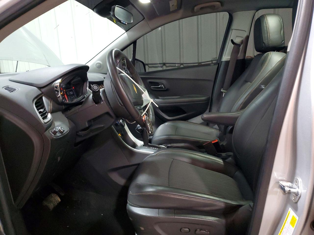2020 CHEVROLET TRAX 1LT photo 7