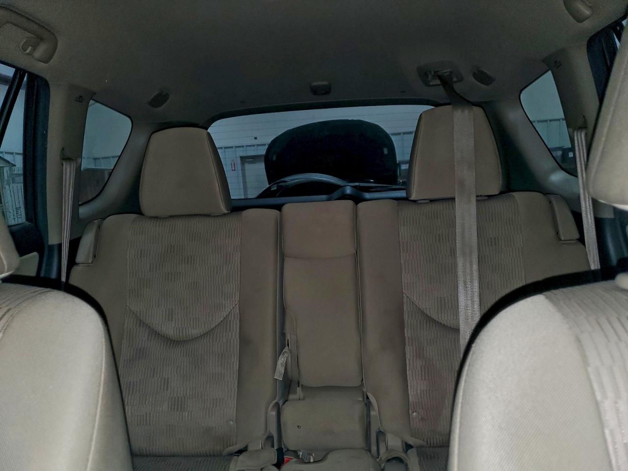 2011 TOYOTA RAV4 photo 10