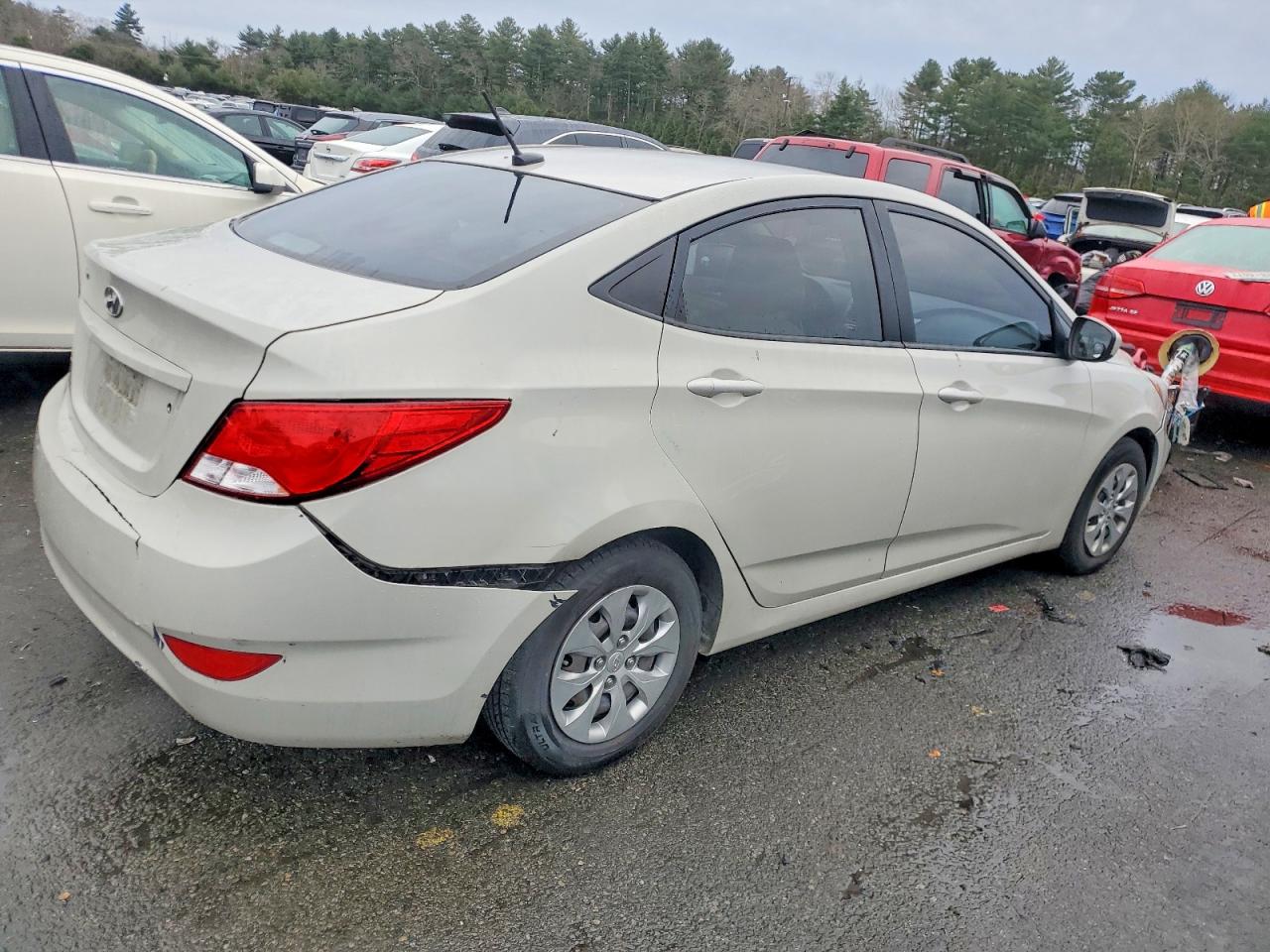2016 HYUNDAI ACCENT SE photo 3